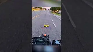 This biker and his daughter were stopped by the cops.. 😰