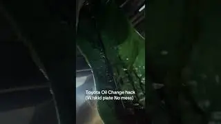 Toyota oil change hack! #toyota #oilchange #mechanic #vehicles #automotive #automobile #tacoma