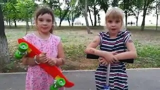 Как научиться кататься на скейтборде и самокате.