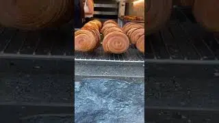 We went to the famous @cedricgrolet 🥖 Look at all those layers🤤  #pattiserie #cedricgrolet #france