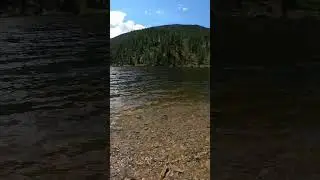 Мёртвое озеро- в нём  нет  рыбы.