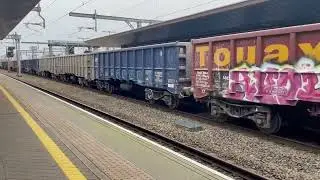 59102 ‘Village of Chantry’ cruises through Reading Station 6V31 6/4/24 10:45am