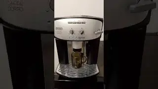Кофеварка DeLonghi кофемашина кавоварка пример работы