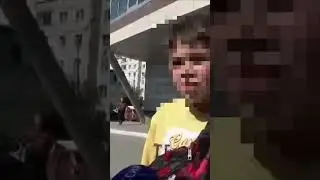 ШКОЛЬНИКА ЗАСУНУЛИ В МОРОЗИЛКУ #shorts