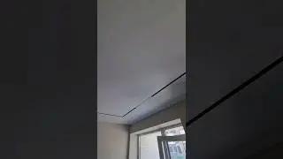 Натяжные потолки Ярославль. Электрик снял неудачно полотно.