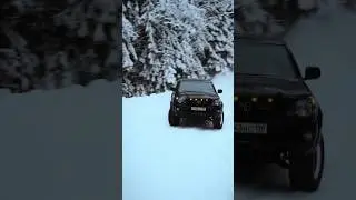 Suhoi Stunt оживил пейзаж вдали от городской суеты, а Chelusti запечатлил момент
