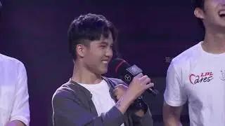 蓝少LOL：8周年狂欢庆典，王校长惨遭YM打野教育，孩子你路走窄了