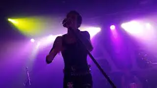 Andy Black Louder Than Your Love live Waiting Room Lounge