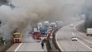 Kraftig brand i lastbil på Sydmotorvejen - 141022.