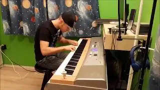 Eminem - Walk On Water ft. Beyoncé [Piano instrumental]