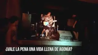 Error Macro - ¿Vale la pena vivir una vida llena de agonía? *Hardcore Punk Otoñal 08/04/17*