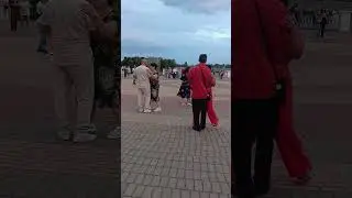 Гомель, набережная, встречи.