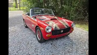 1971 MG Midget - Driving around town