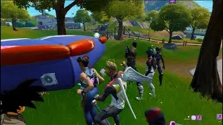 Chun Li Catching Simps In Party Royale 😂