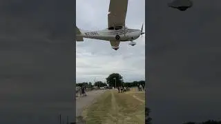 Cessna 182 flyby ￼