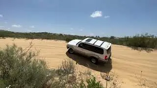2 Hyundai Terracan & Ford Bronko