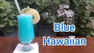 Blue hawaiian: Let's make homemade blue hawaiian cocktail recipe