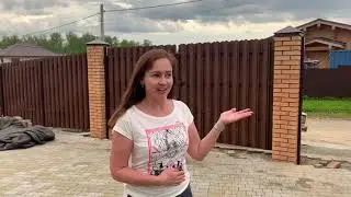 Отзыв клиента о заборе из металлического штакетника