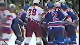 Doug Risebrough (CGY) v Marty McSorley (EDM) (NHL Jan. 2, 1986 ) - Beer League Heroes