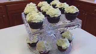 Betty's Coconut Cream Cheese Frosting for Red Velvet Cupcakes
