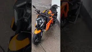 New 2024 KTM 1390 SUPER DUKE R EVO spotted in front of the KTM Motohall! 