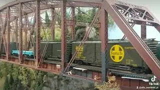 UP 3819 going over the Gorge
