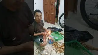 Jagain lilin #shortvideo #quotes #kerja #berkahrezeki #tulangpunggungkeluarga 
