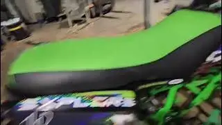 הוא מגיע Electric Masterpiece