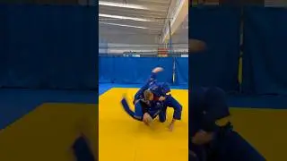 TWO OPTIONS ERI SEOI NAGE THROW👊🏻 #judo #seoinage #judothrow #shortvideo #shortsvideo #shorts