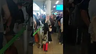 аеропорт София, лечу обратно домой в Лондоне-лето 2023