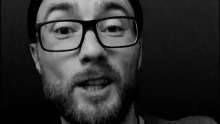 Идёт солдат по городу (поём дома)