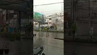 hujan hujanan