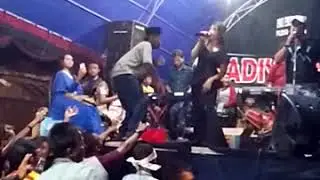 Kakek kakek Sange maksa biduan