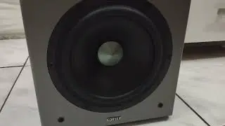 Unboxing EDIFIER T5