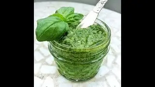 Make your own pesto sauce | Easy basil pesto | Pesto chicken