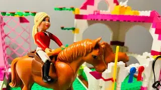 Lego Belville Horse Stable! 7585 - Quick Review (From 2008!)