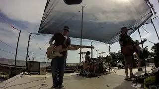 Drunk Uncles - Pink Houses