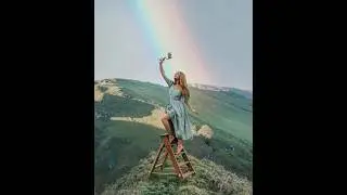 Босая девчонка Светланка и её радуга