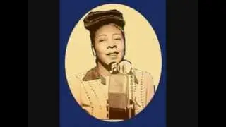 Rosetta Howard & The Big Three Trio~ I Keep On Worryin' (1948)
