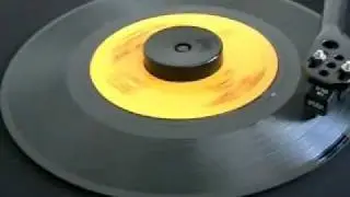 60's Soul / Girl Group ! The Shelletts - Something I'm Doin' Wrong