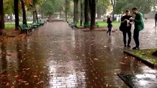 Как неустойчиво людское настроение!