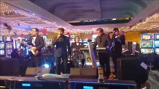 NOSE QUE TENGO NOSE - LOS PASTELES VERDES (CASINO LOS DELFINES)