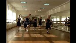Народный танец, 3 год обучения - комбинация в молдавском характере