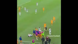 Ван Дейк своих в обиду не даст👊 Настоящий лидер! 