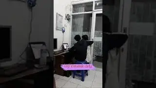 Pacaran Di Warnet 
