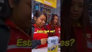 Usando Credencial con Foto de la Cajera #broma