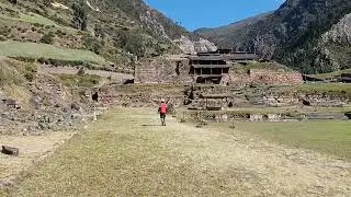 Chavin de Huantar, hlavní náměstí