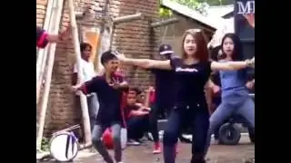 Temon holic cewe sange