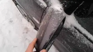 Как сложить левое боковое зеркало в Hyundai Solaris?