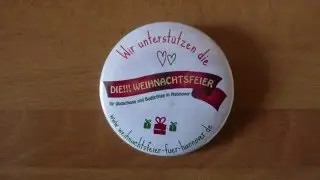DIE!!! WEIHNACHTSFEIER - GESCHENKE-FLASHMOB 2015